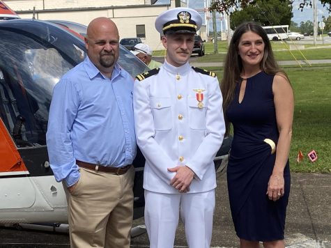 Local UWF alum receives Wings of Gold from Navy